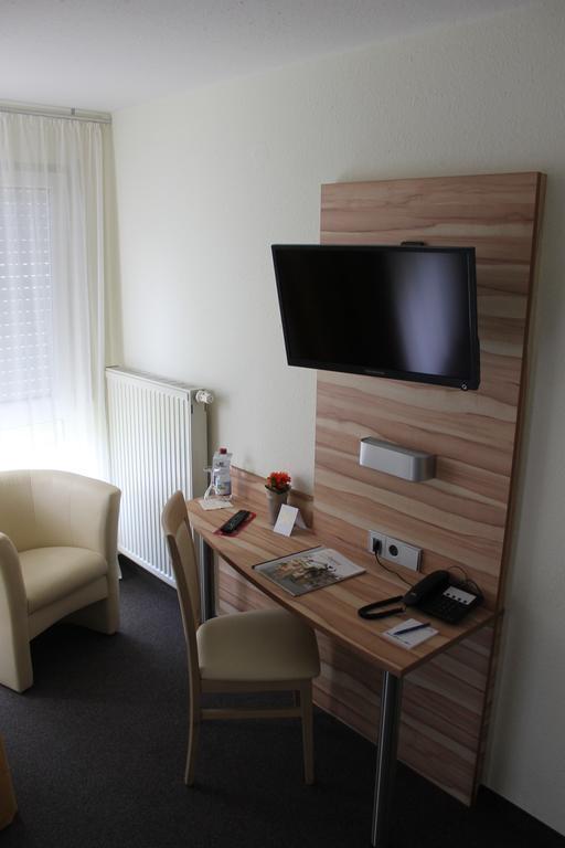 Hotel Weissach Am Neuenbuehl Rum bild